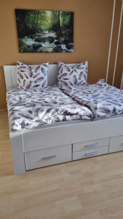 Schoene 2-Zimmer Ferienwohnung Леффінген Екстер'єр фото